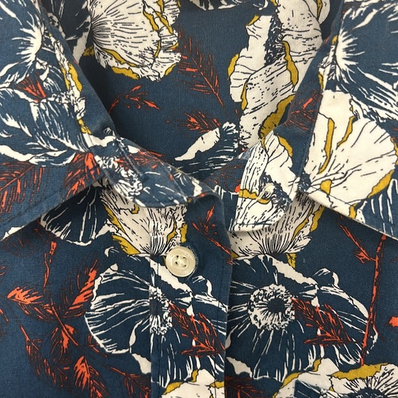 Floral print button down shirt - Picture 3 of 7
